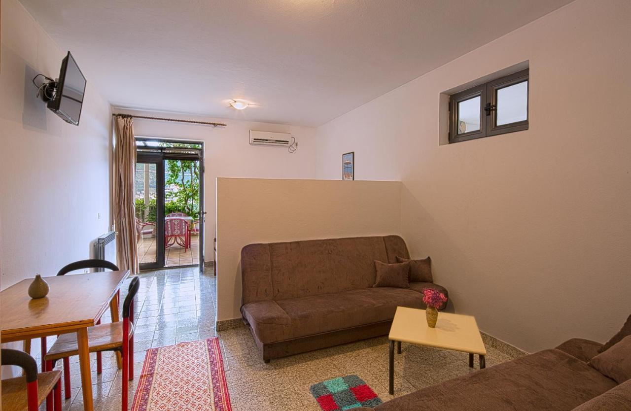 Guest House Madra Budva Exterior foto